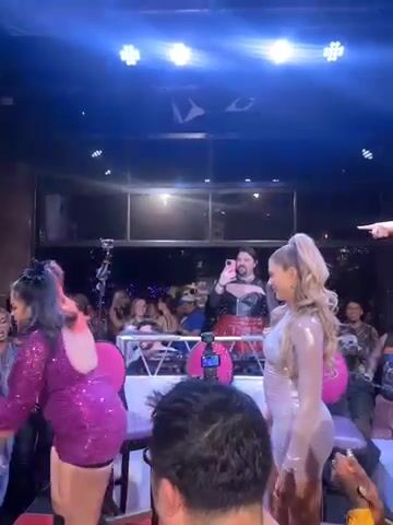 Kelly Kelly Stinkface