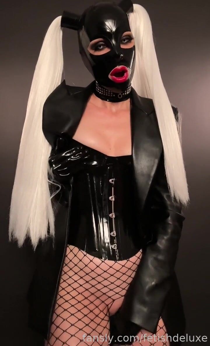 Fetishdeluxe 1