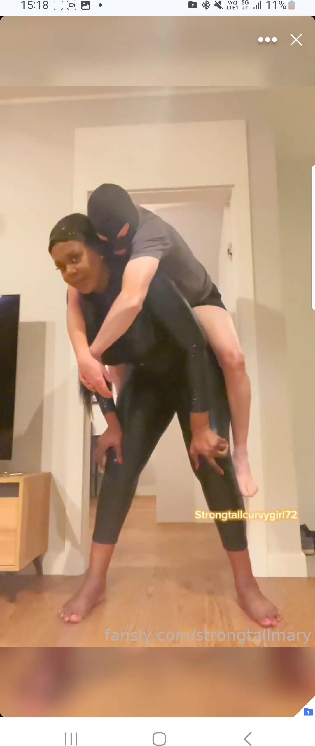 Tall Amazon lift carry