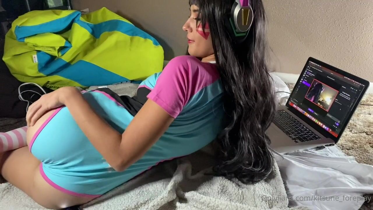 Kitsune_foreplay streamer farts