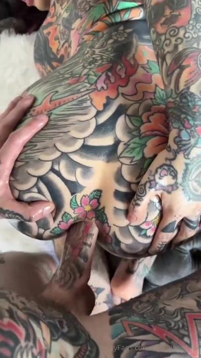 Tiger Lilly anal