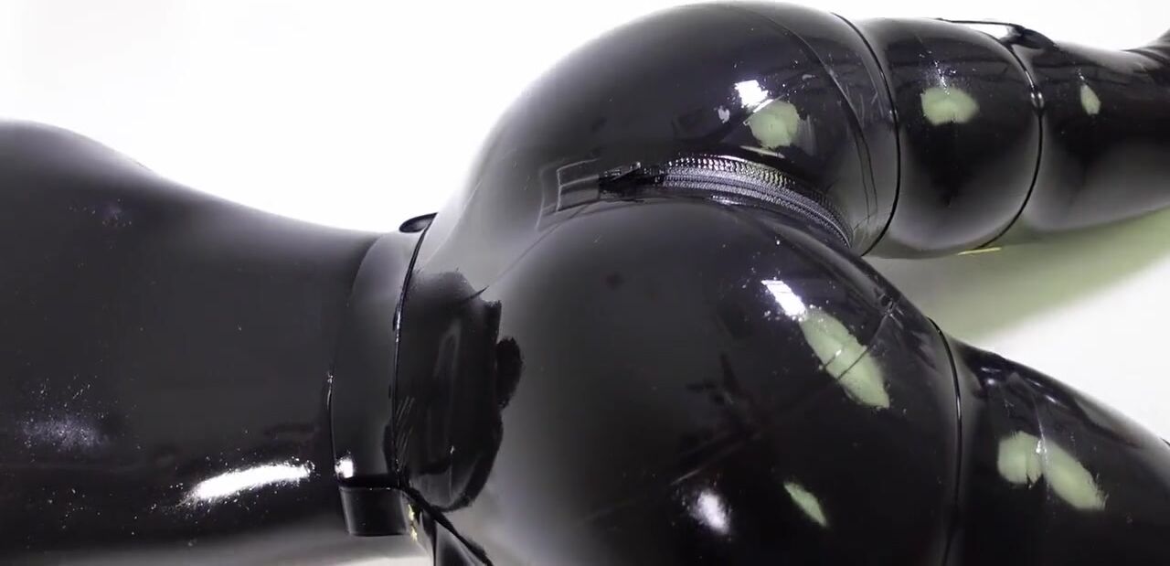 Japanese Latex Booty