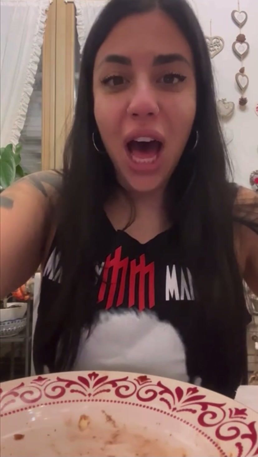Latina burp 2