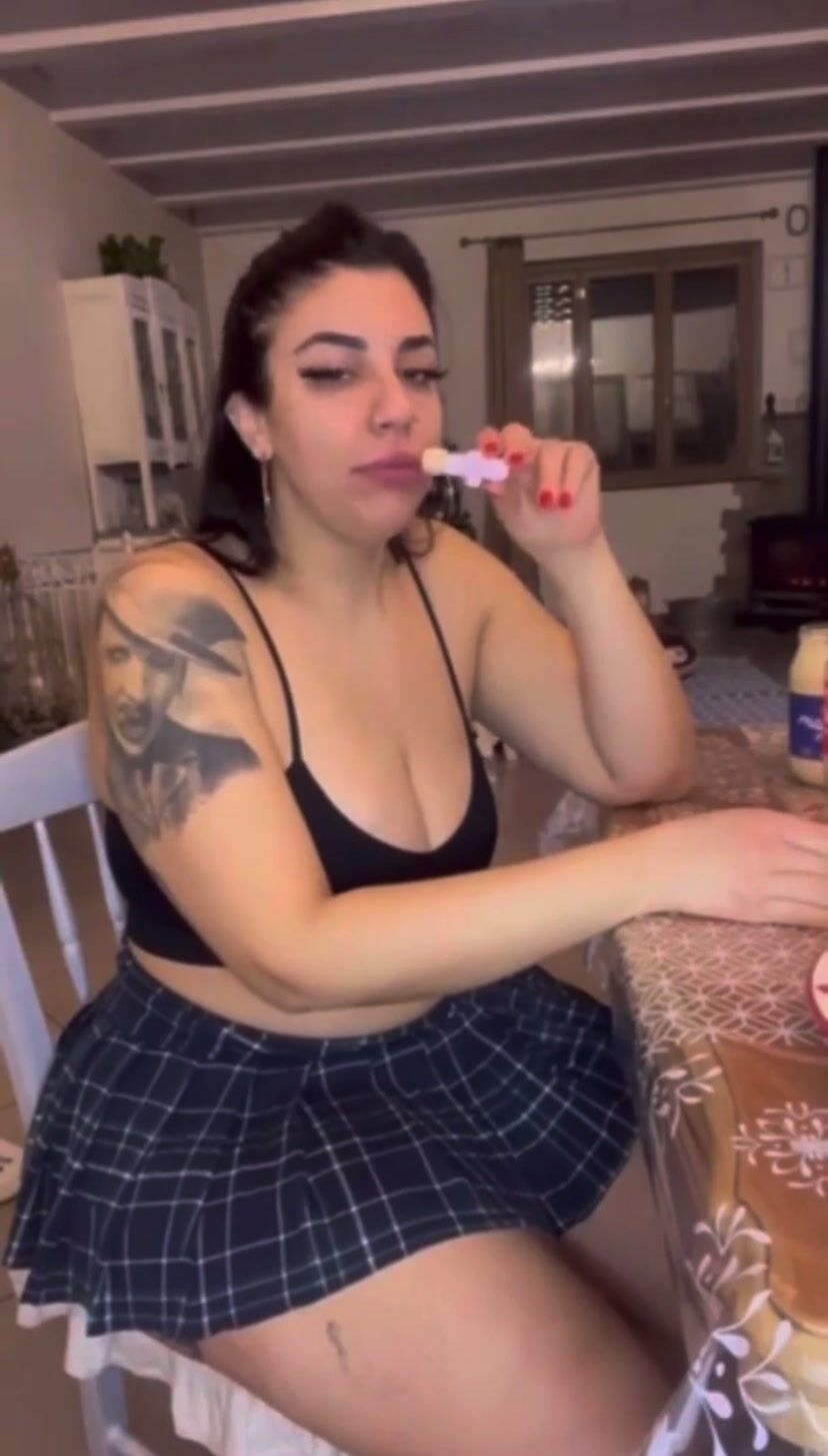 Latina burp 3