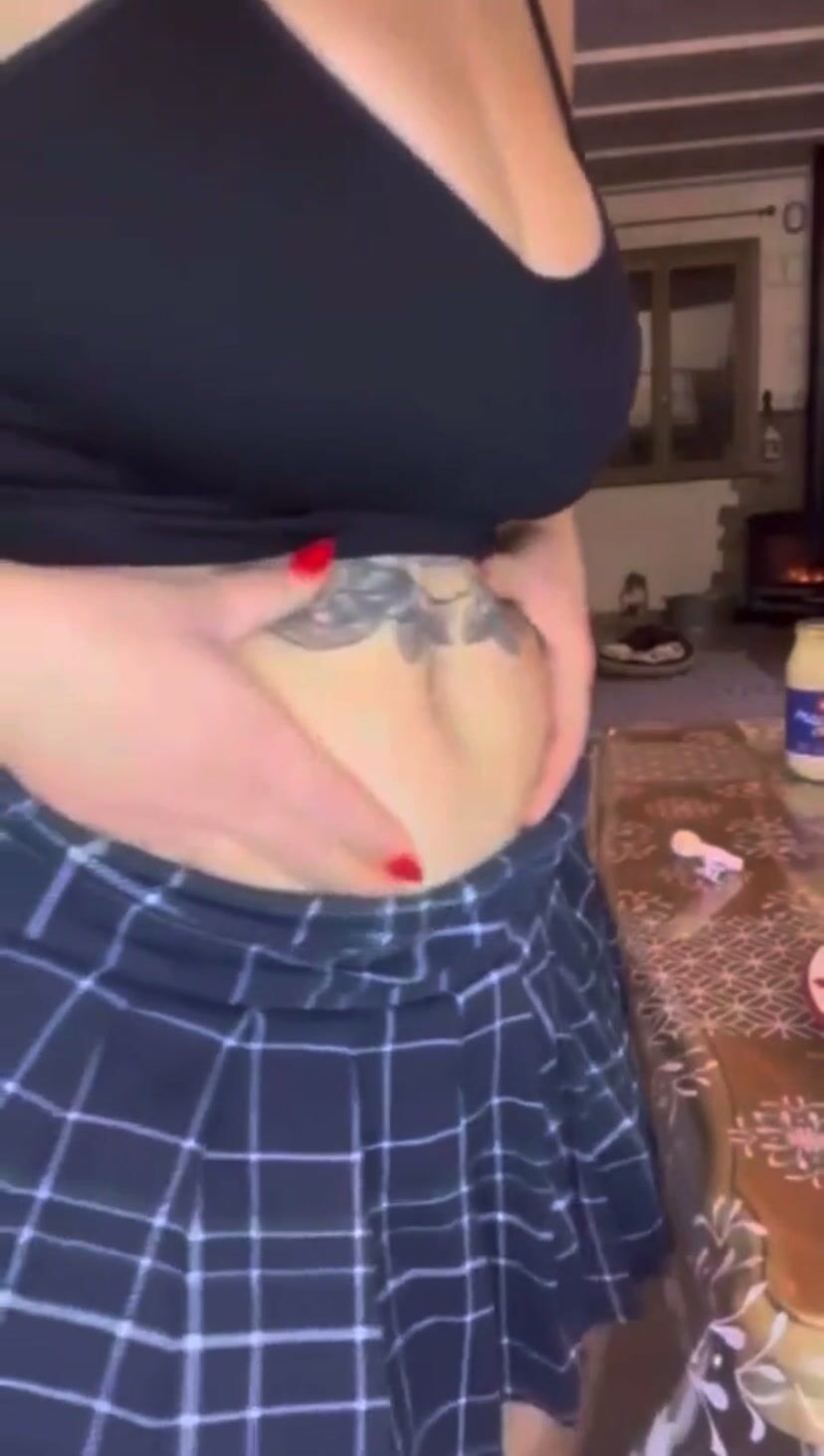 Latina burp 4