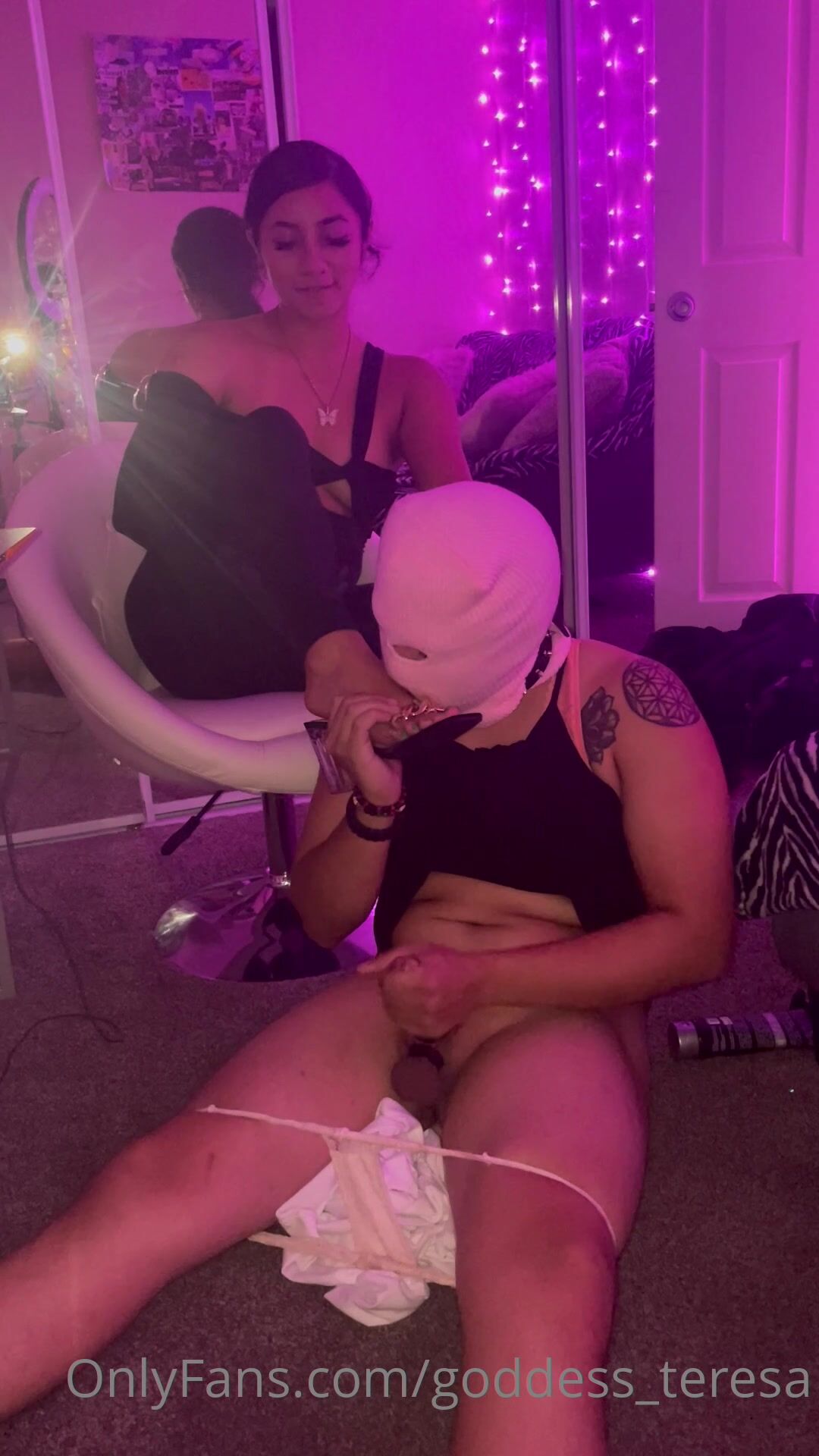 goddess teresa jerk off feet