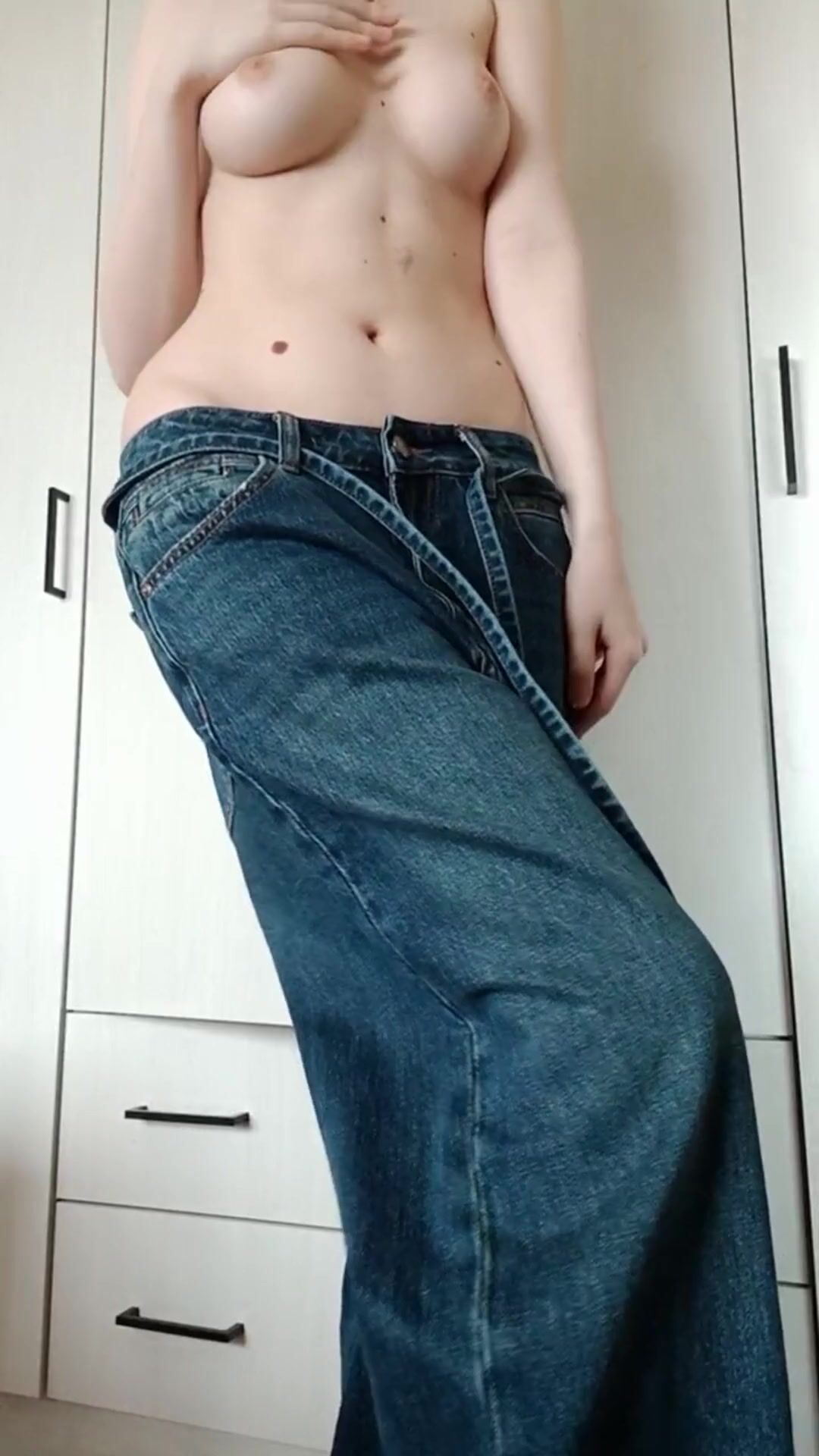 Belly Button Worship in Jeans with Bare Tits