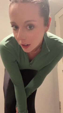 Nadia Foxx Public Vib