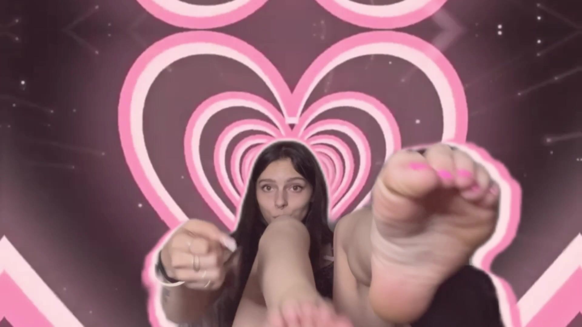 Stonercashslut worshipping my pretty feet