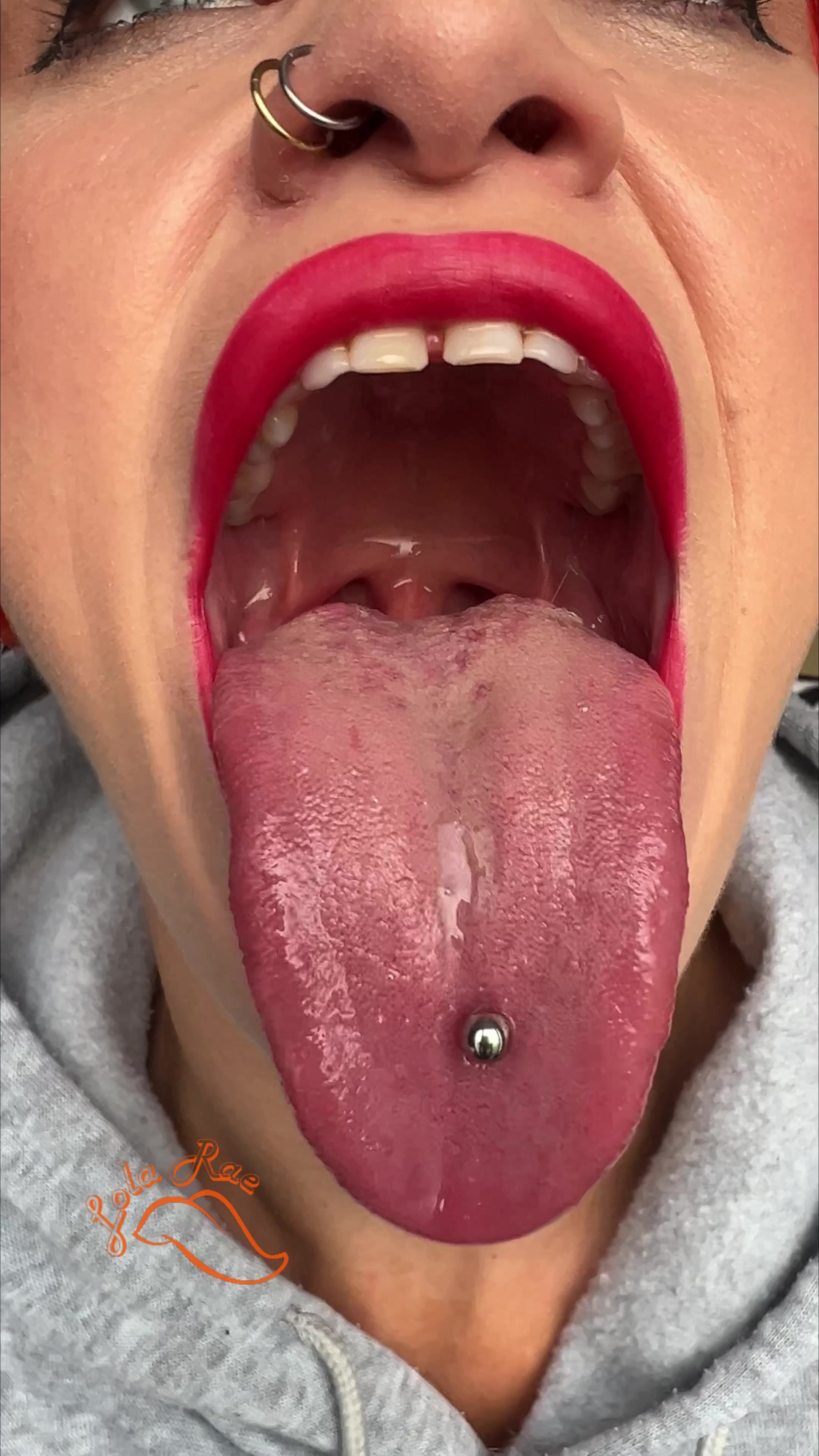 LolaRae29 - 4k huge tongue close up uvula
