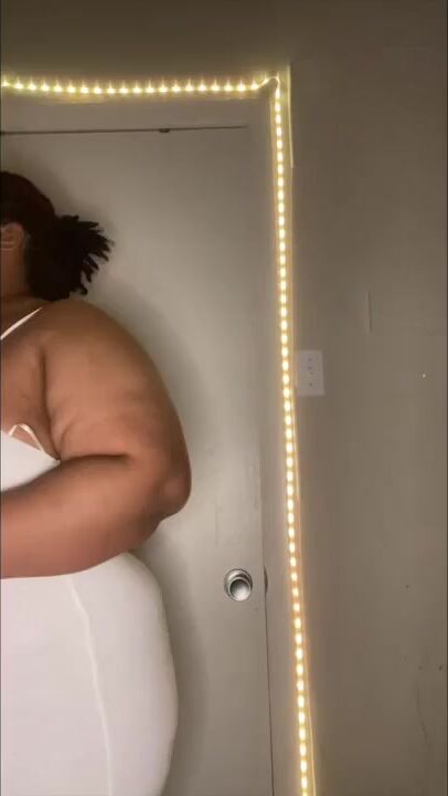 Ebony bbw farts