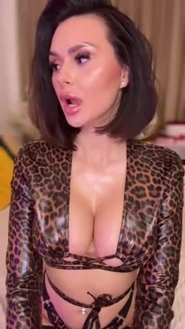 Emily Portec leopard