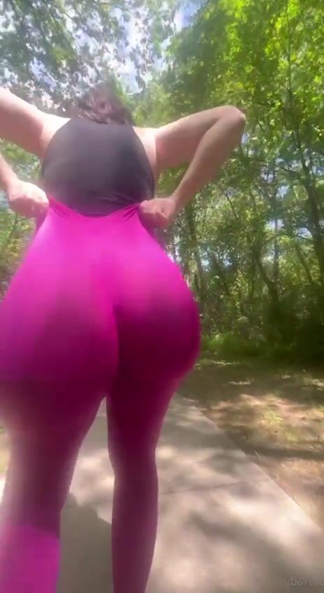 Cherrybarbie out for a nice stroll