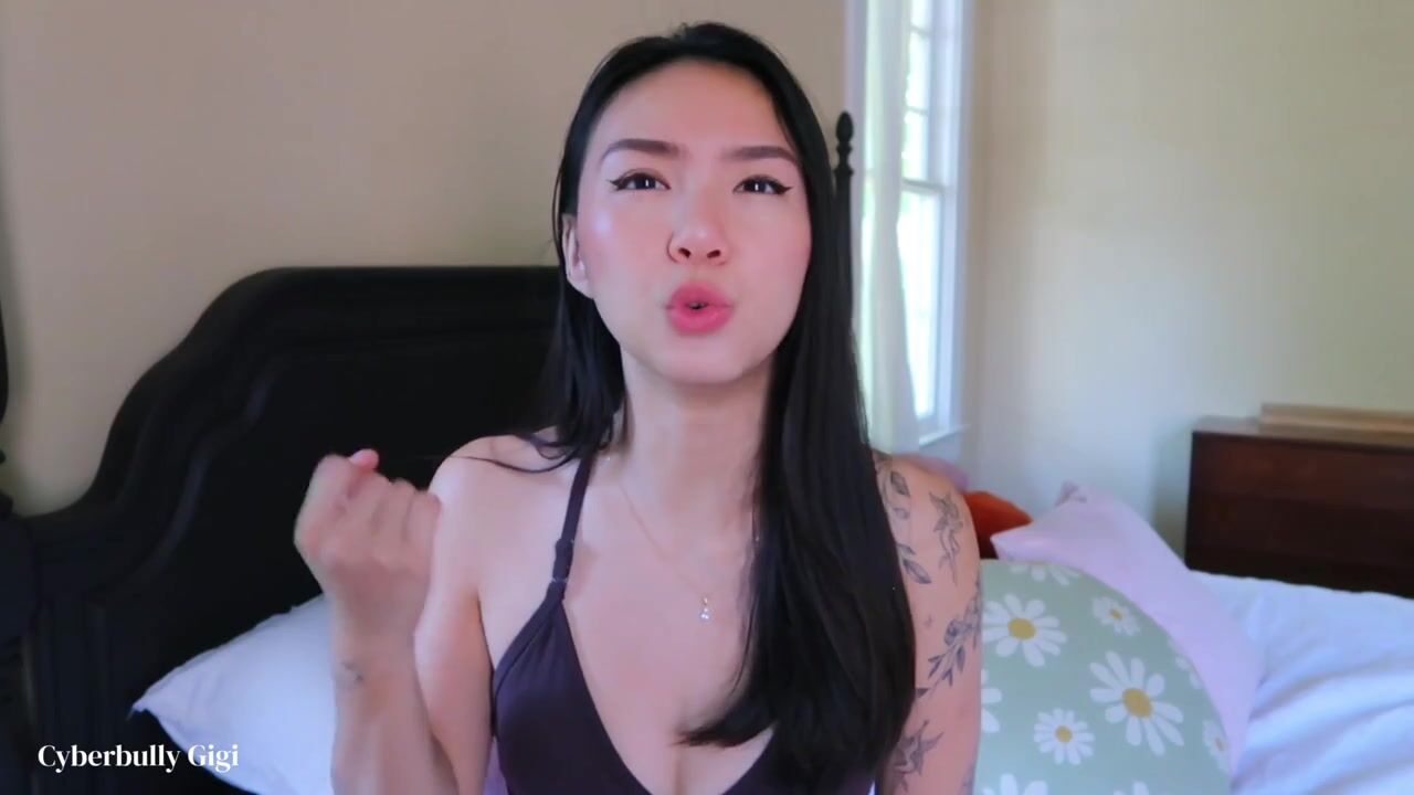 Cyberbully Gigi