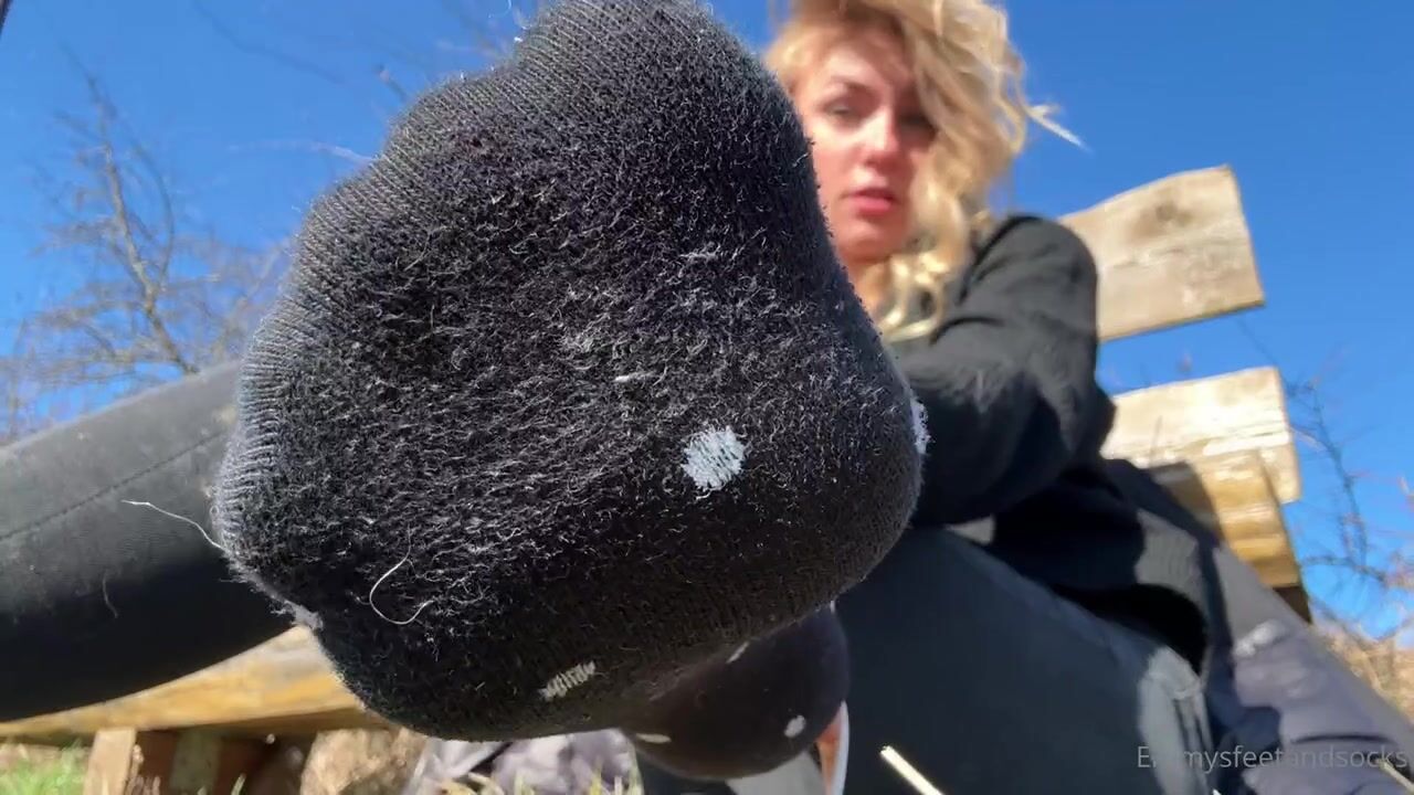 Emmysfeetandsocks5