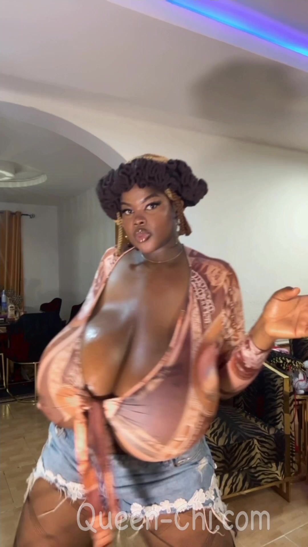 queen chi htyh6