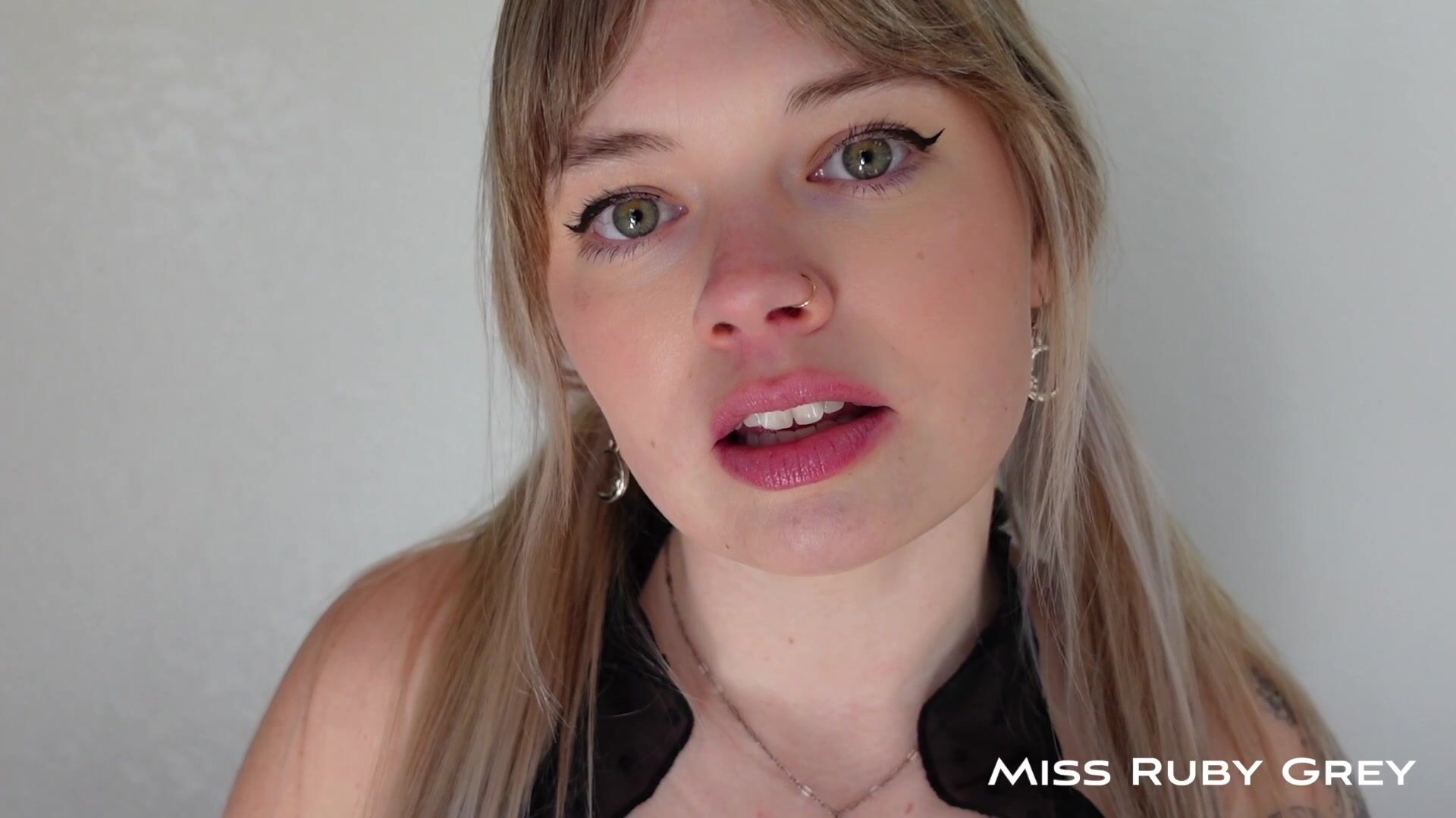 Miss Ruby Grey - Poisoned With A Kiss