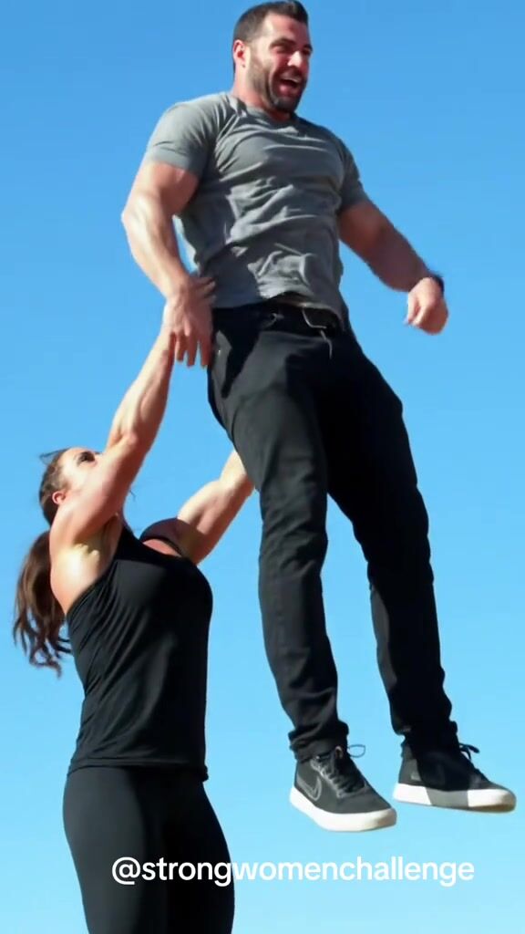 strong girl lift and carry 71