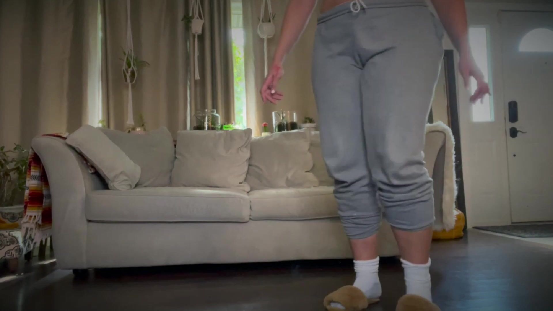 Giantess gia