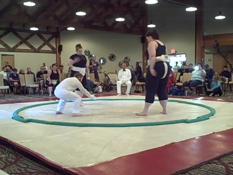 AMAZON AMANDA SUMO WRESTLING