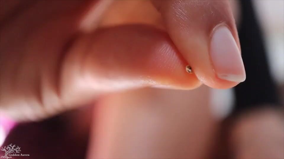 Goddess Aurora - tinis under giantess feet