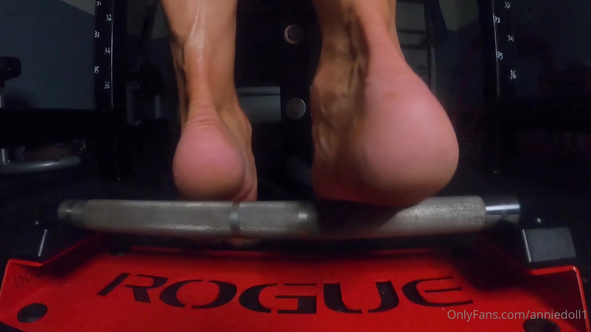 Annie FBB Feet