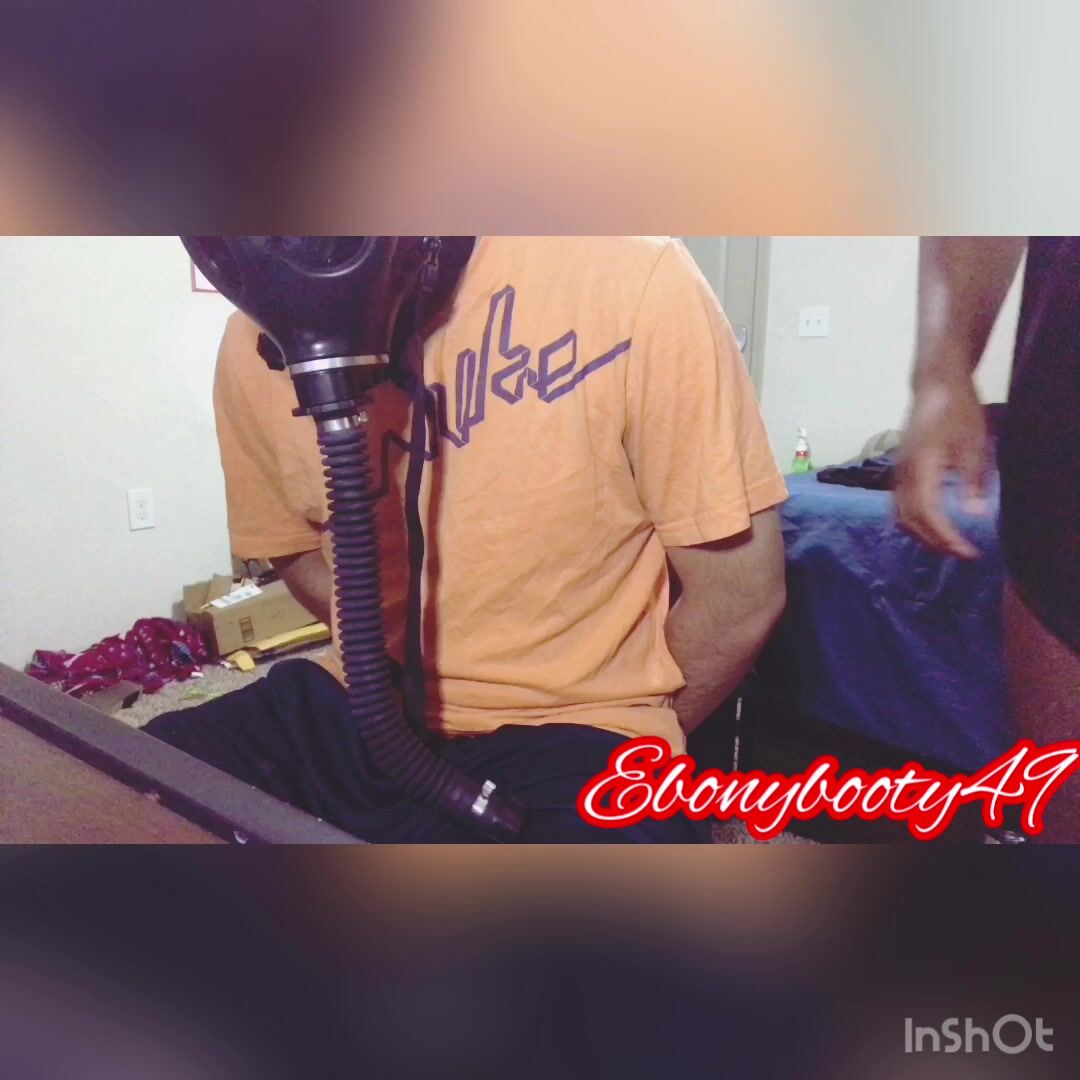 Ebonybooty49 - Gas Mask Farts