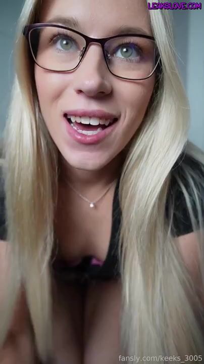keeks_3005 – Slutty Secretary Fucks Her Boss