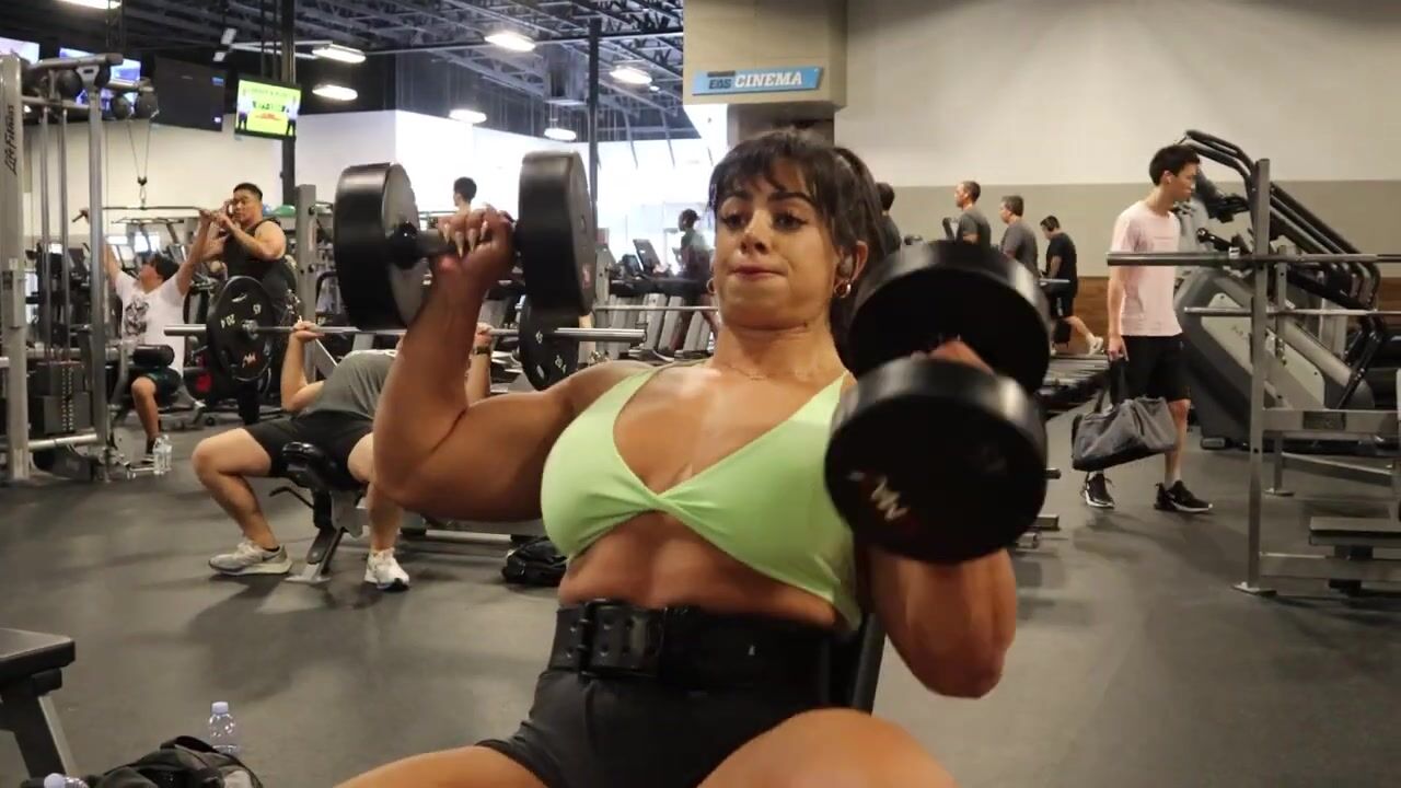 Rayna fbb