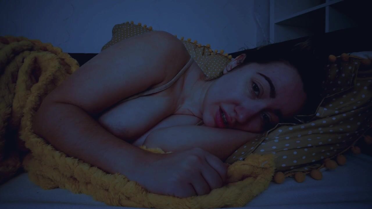 Lalunalewd – Spending The Night With Mom