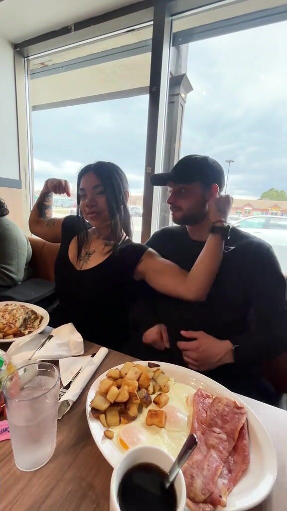 My weak boyfriend 22