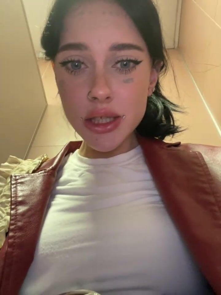 Melissa_crazy-2025-05-02