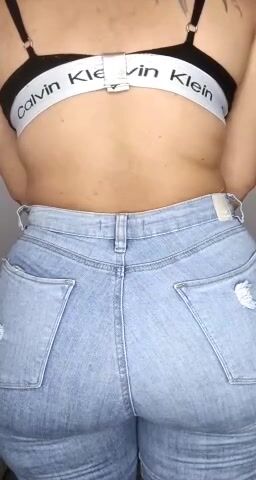 LatinaManyFetish Booty Bubbly Raunchy Gassy Jeans