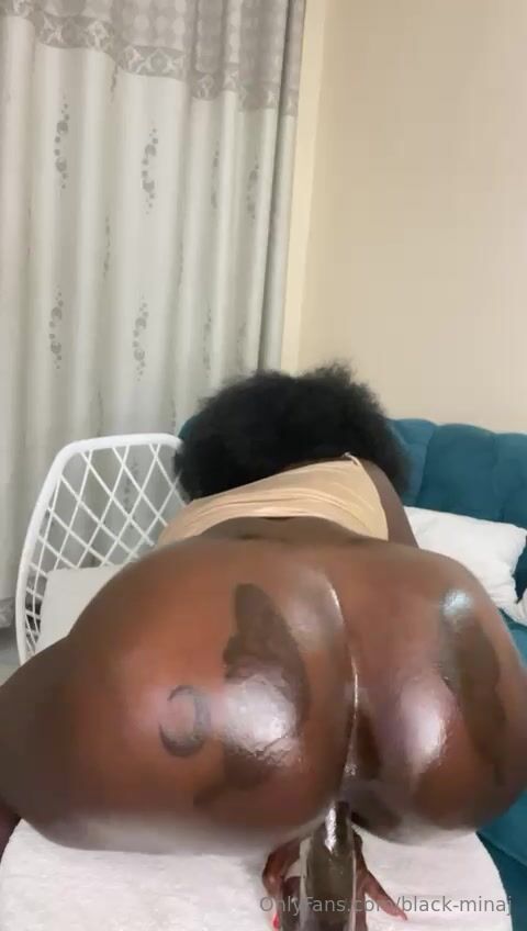 Black Minaj - ASS 2