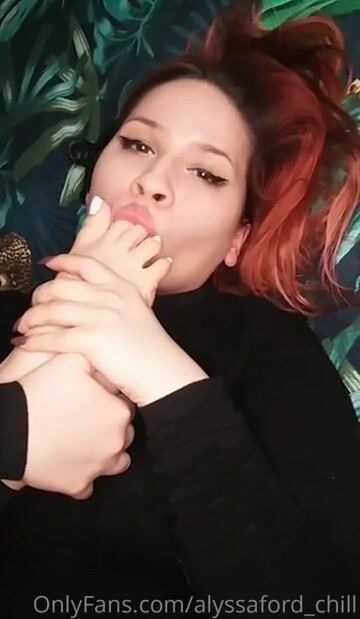 alyssaford self foot worship