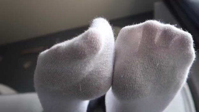 Goddessuzie - Worship my sweaty white socks and leggings straight from the gym