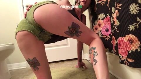 Shredding Farts In My Ugly Green Shorts