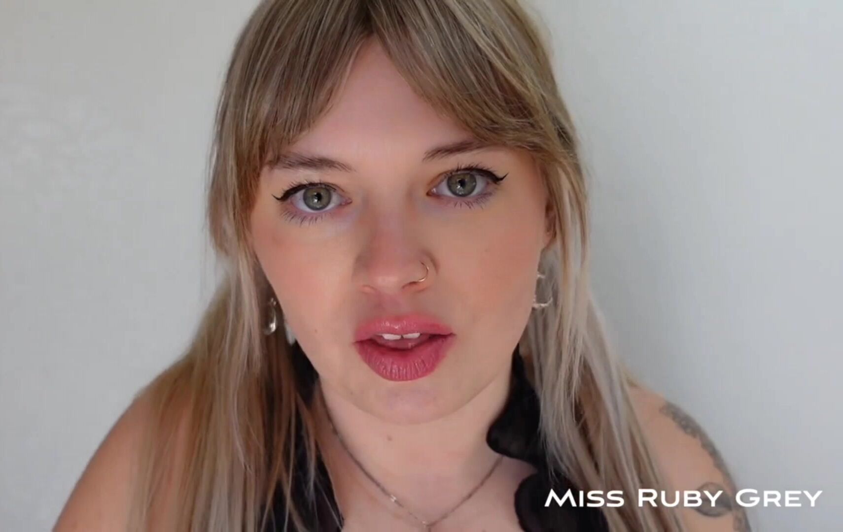 Ruby Gray Your a Gay Top