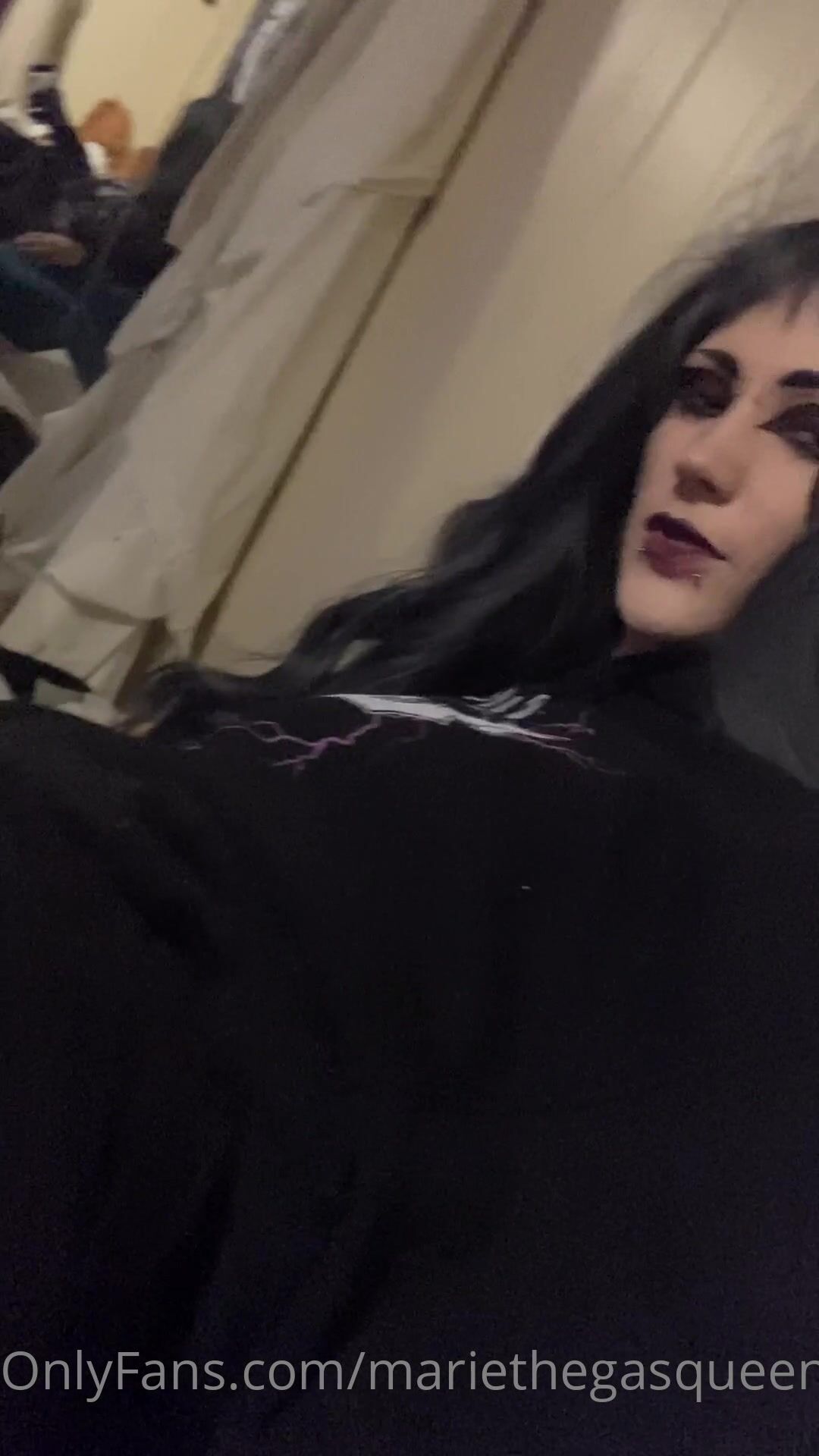 Marie The Gas Queen - Face Farts 4