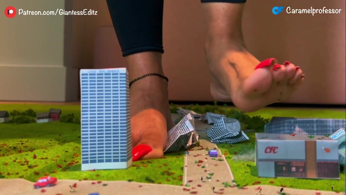Giantess Puja 5