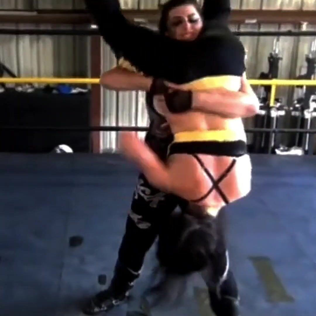 Tombstone piledriver 1