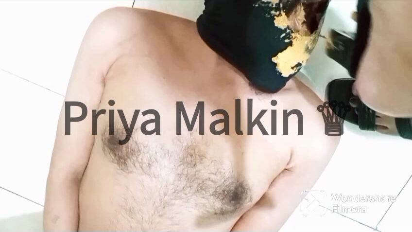 PRIYA M
