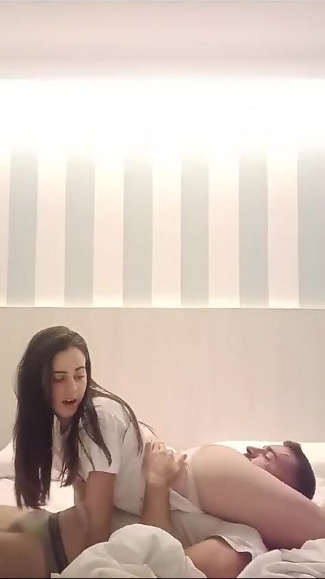 Spanish couple amateur headscissors knockout