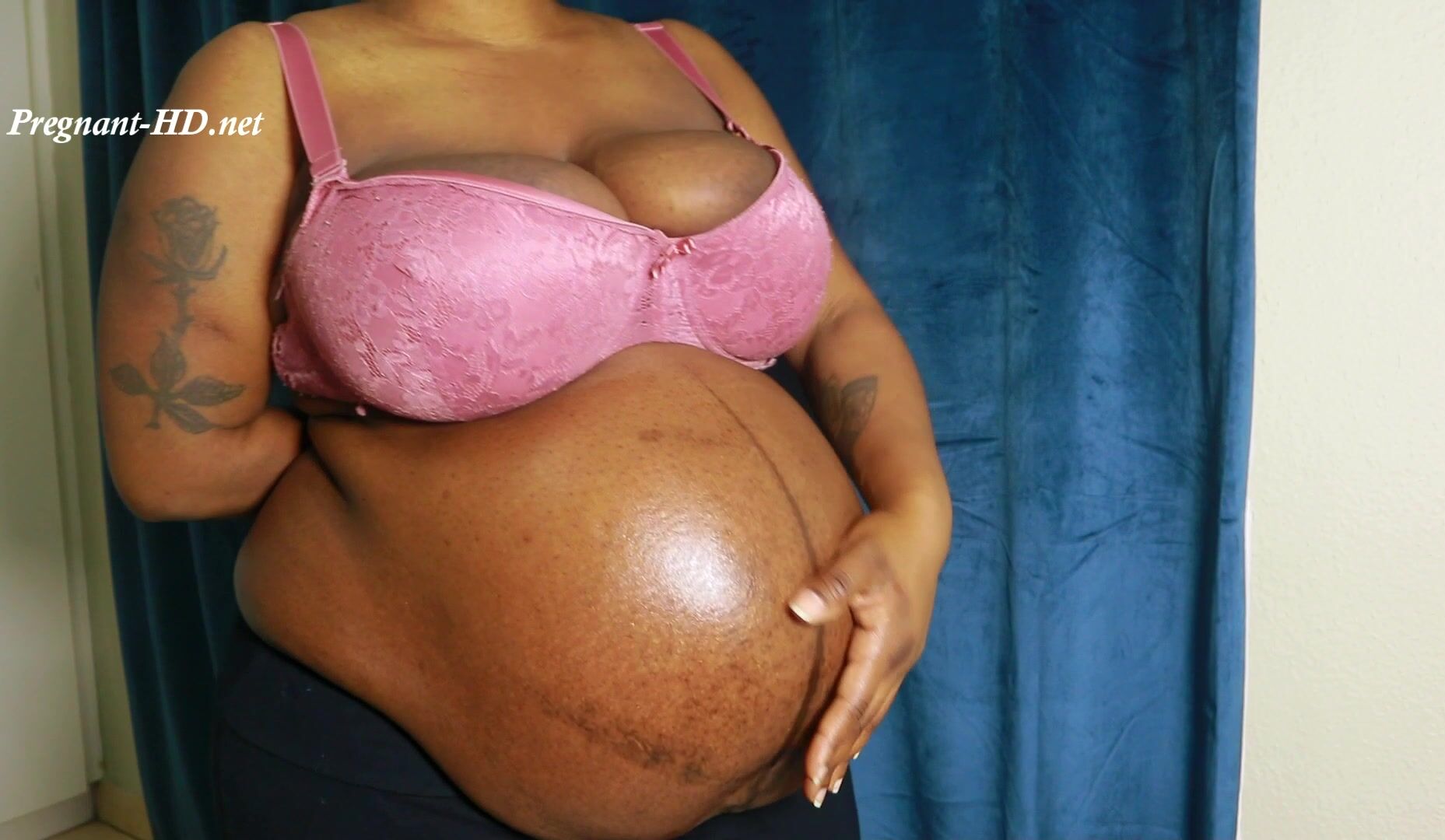 40 Weeks Ebony Pregnant Belly Play - LadyPearl07