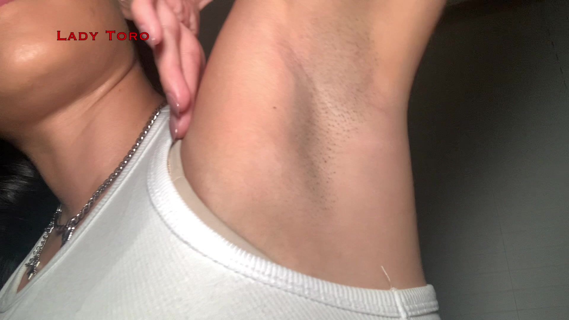 LadyToro Strap Pov Armpit
