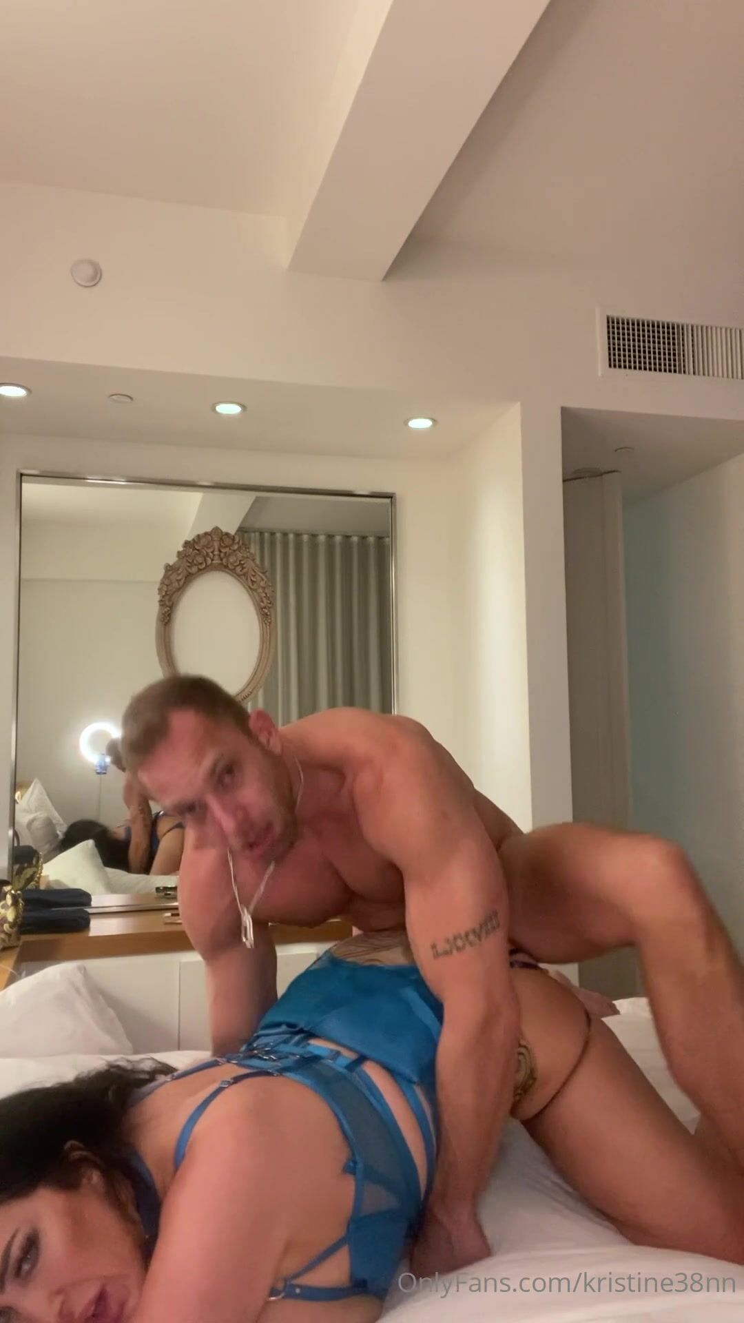 kristine_kiss h6