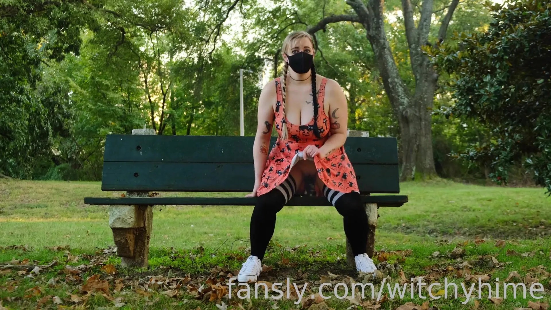 WitchyHime - First Public Bench
