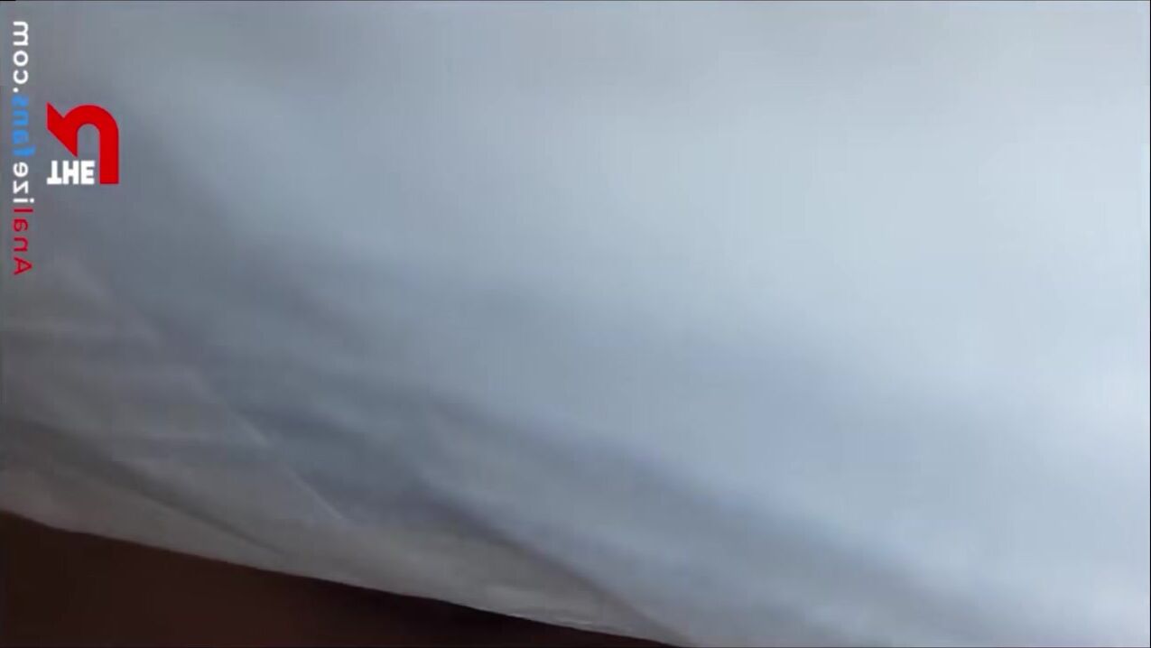 An anal quickie in the shower for Vicious Vixen