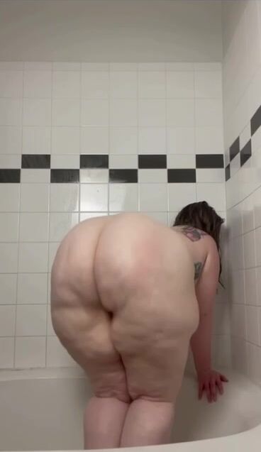 Laneyblue shower video 3
