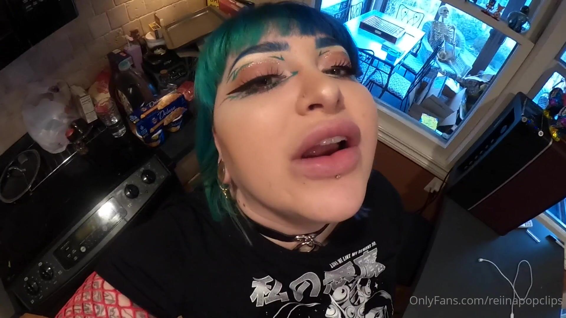 reiinapop giantess vore